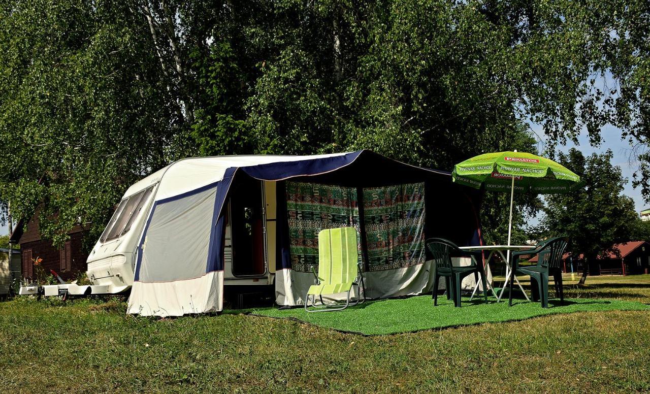 karavan Česká Skalice Extérieur photo