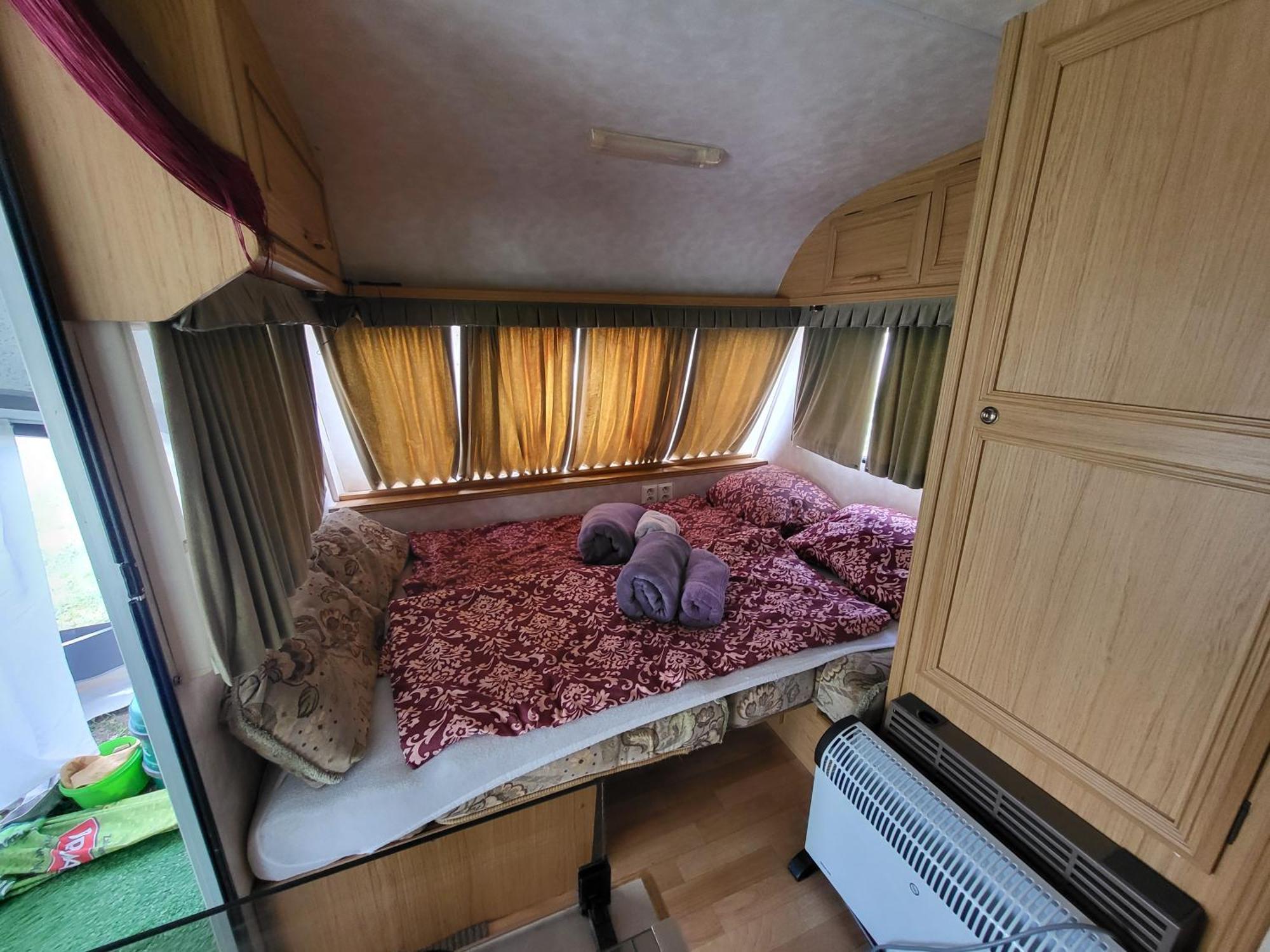 karavan Česká Skalice Extérieur photo